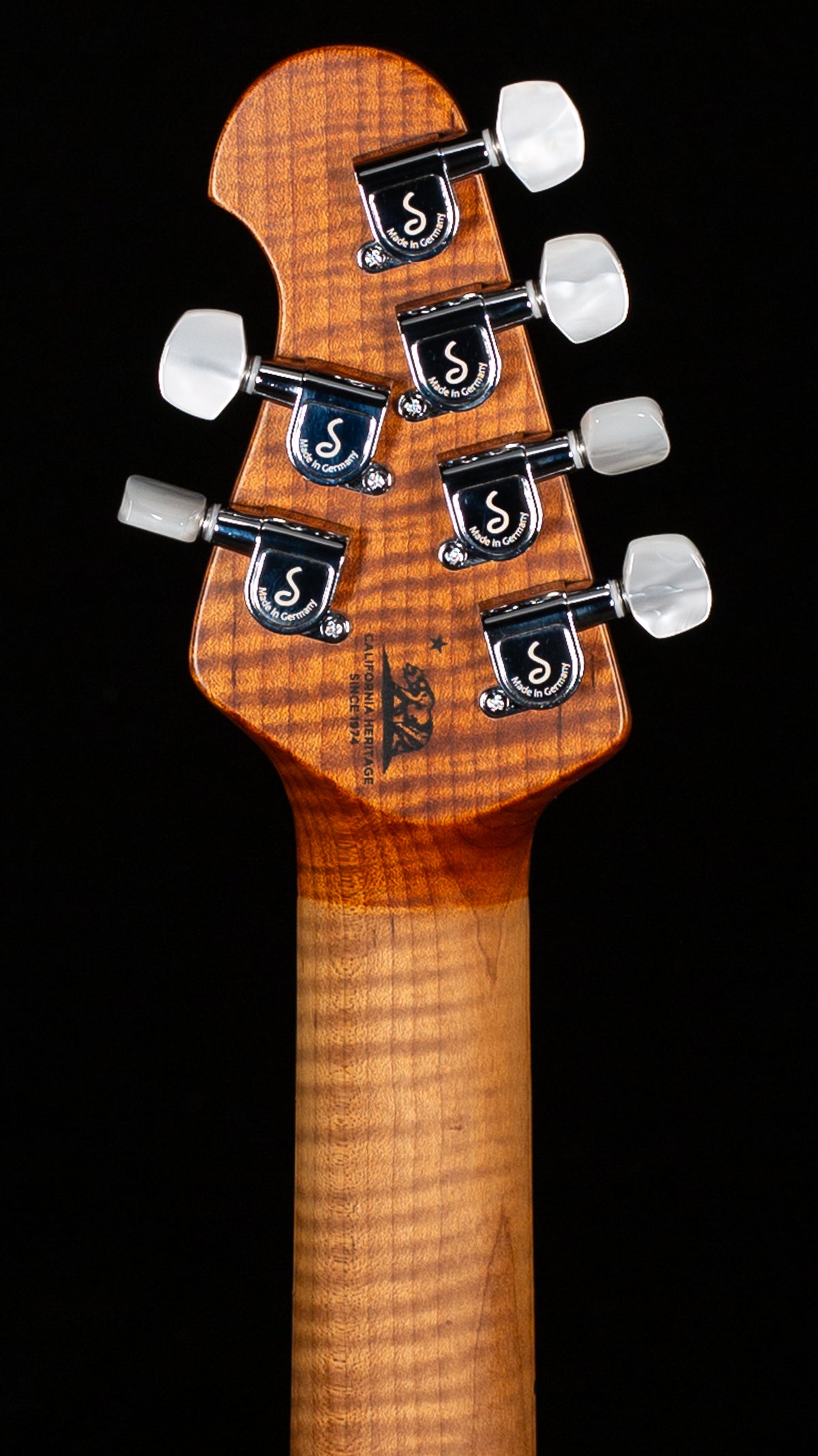 Ernie Ball Music Man Willcutt Limited Axis Lava Burst Quilt (364)