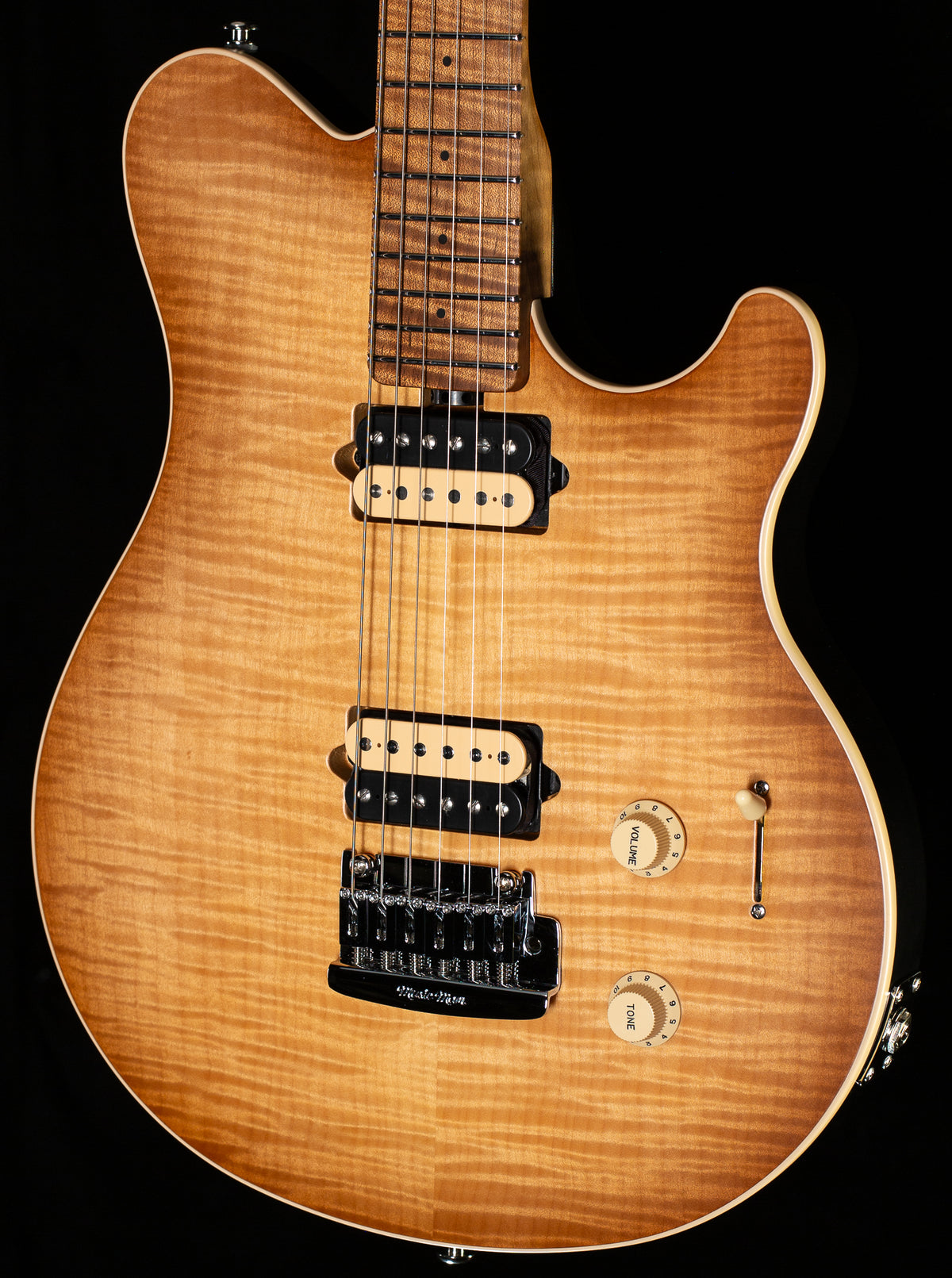 Ernie Ball Music Man Axis Super Sport HH Honey Pot Flame (064)