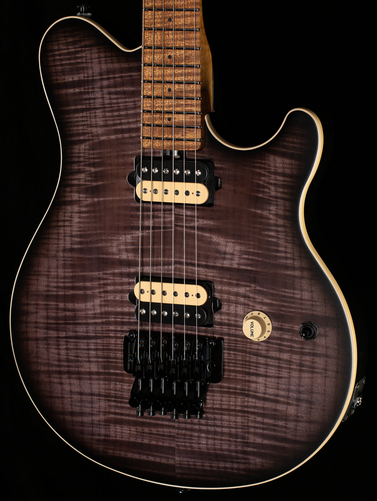 Ernie Ball Music Man Axis Charcoal Cloud Flame (454)