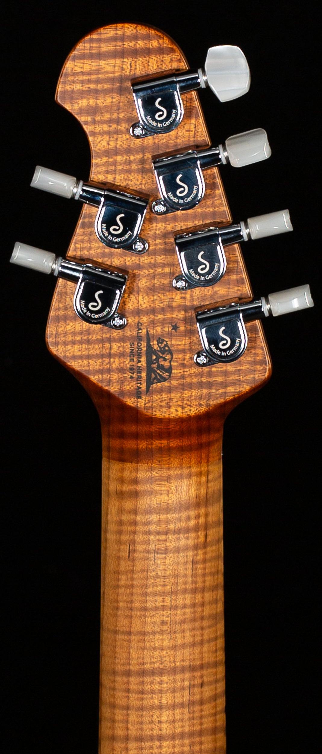 Ernie Ball Music Man Willcutt Limited Axis Lava Burst Quilt (442)