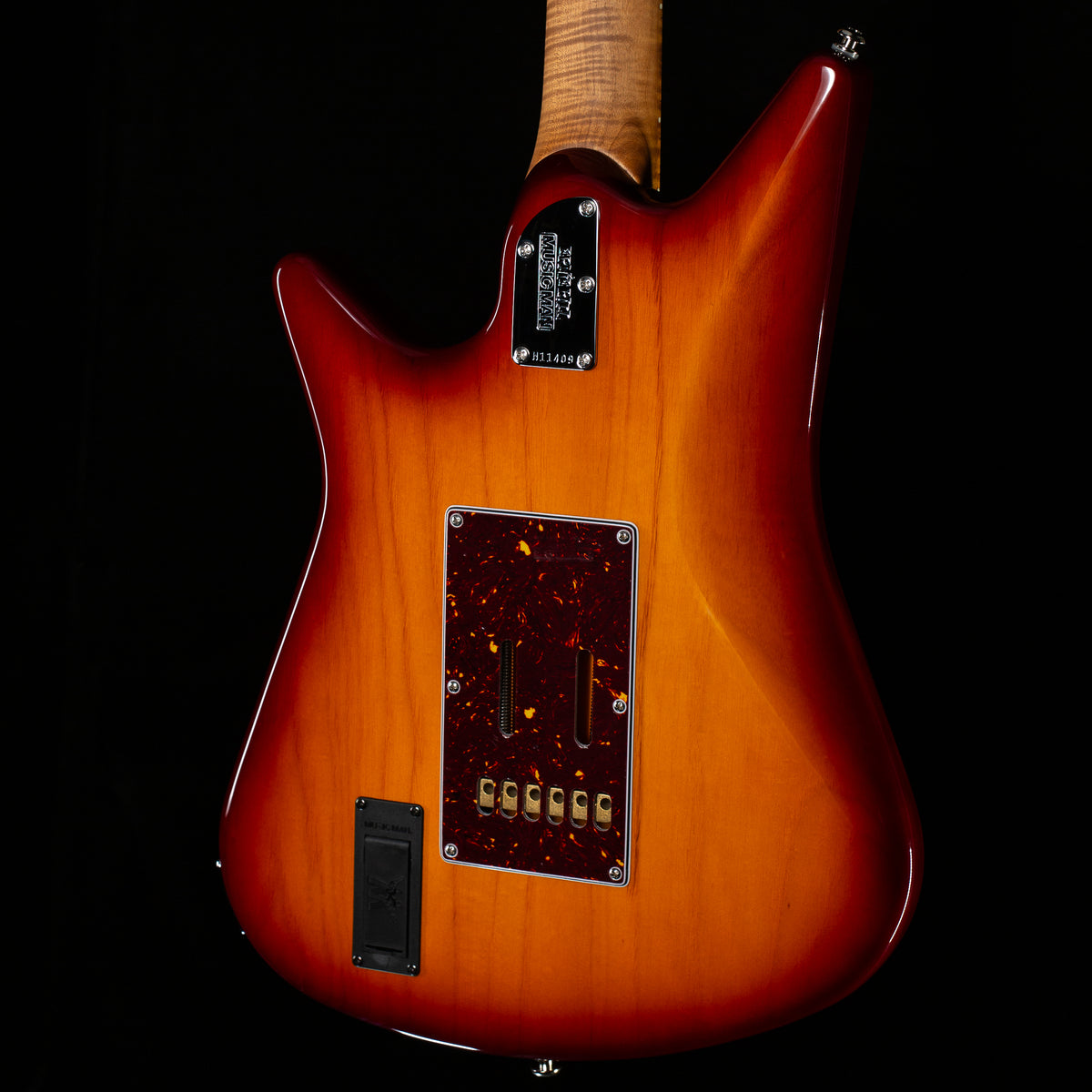 Ernie Ball Music Man Albert Lee HSS Honey Burst (409)