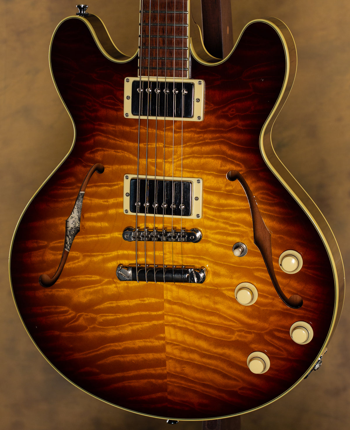 Collings I-35 Deluxe Quilt Tobacco Sunburst