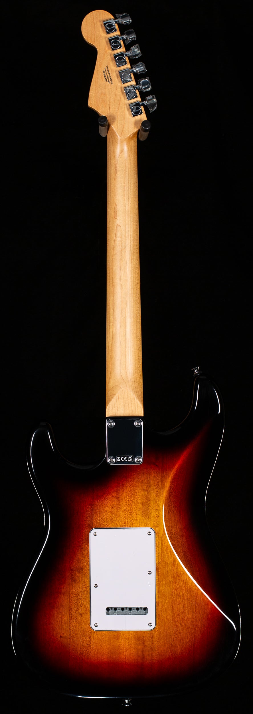 Fender Standard Stratocaster Laurel Fingerboard White Pickguard 3-Color Sunburst (487)