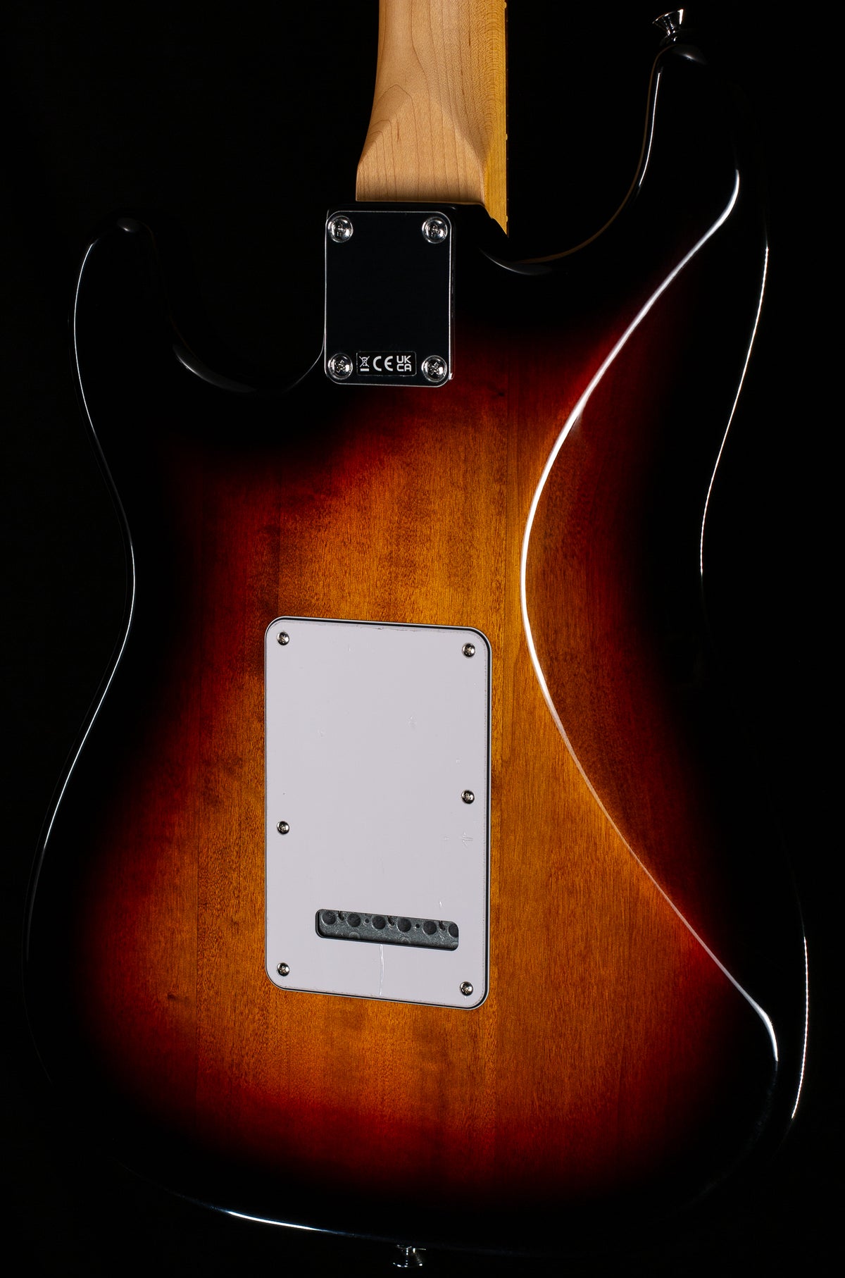 Fender Standard Stratocaster Laurel Fingerboard White Pickguard 3-Color Sunburst (487)