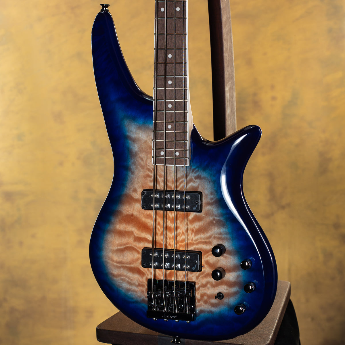 Jackson JS Series Spectra Bass JS3Q Amber Blue Burst