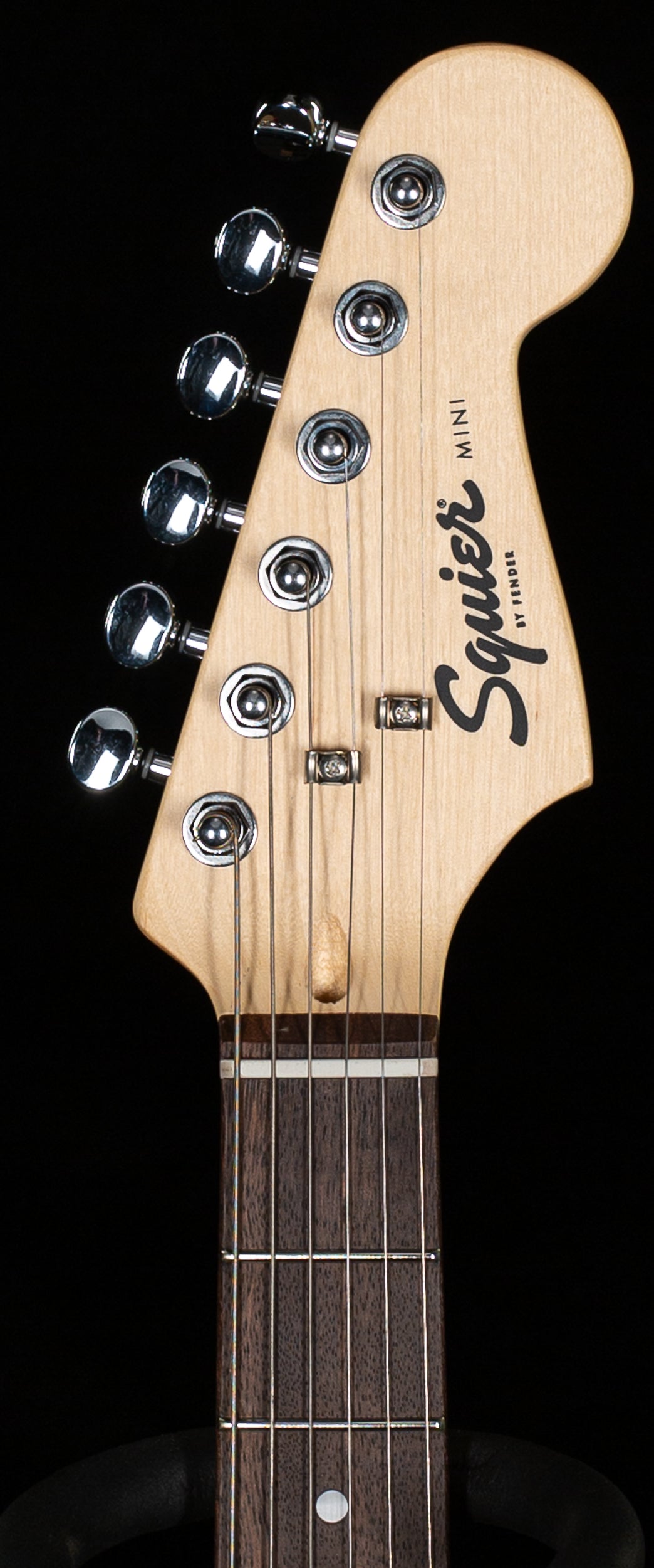 Fender Mini Stratocaster Laurel Fingerboard White Pickguard Dakota Red (300)