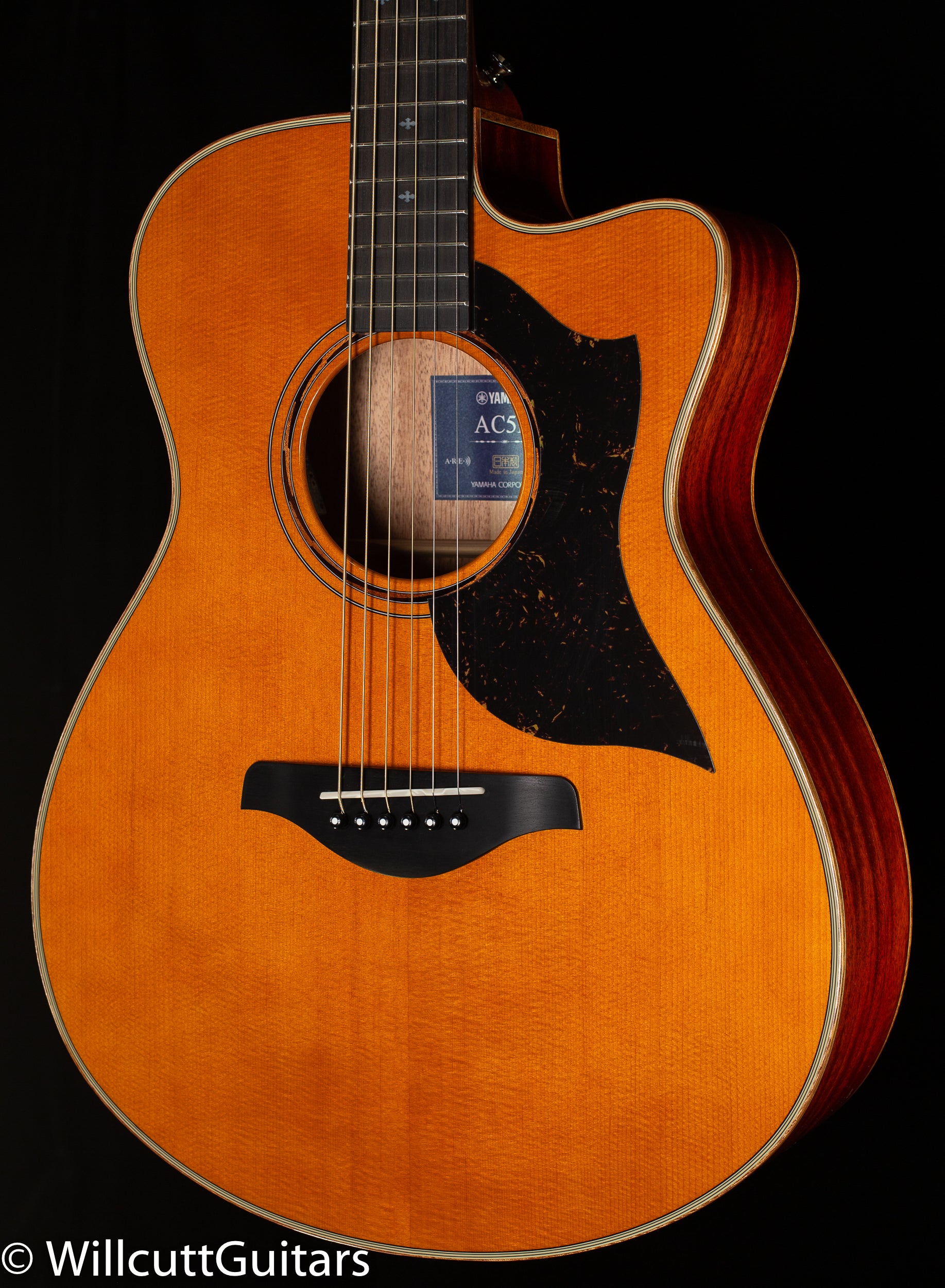 Yamaha AC5M ARE Vintage Natural Small Body Acoustic Cutaway