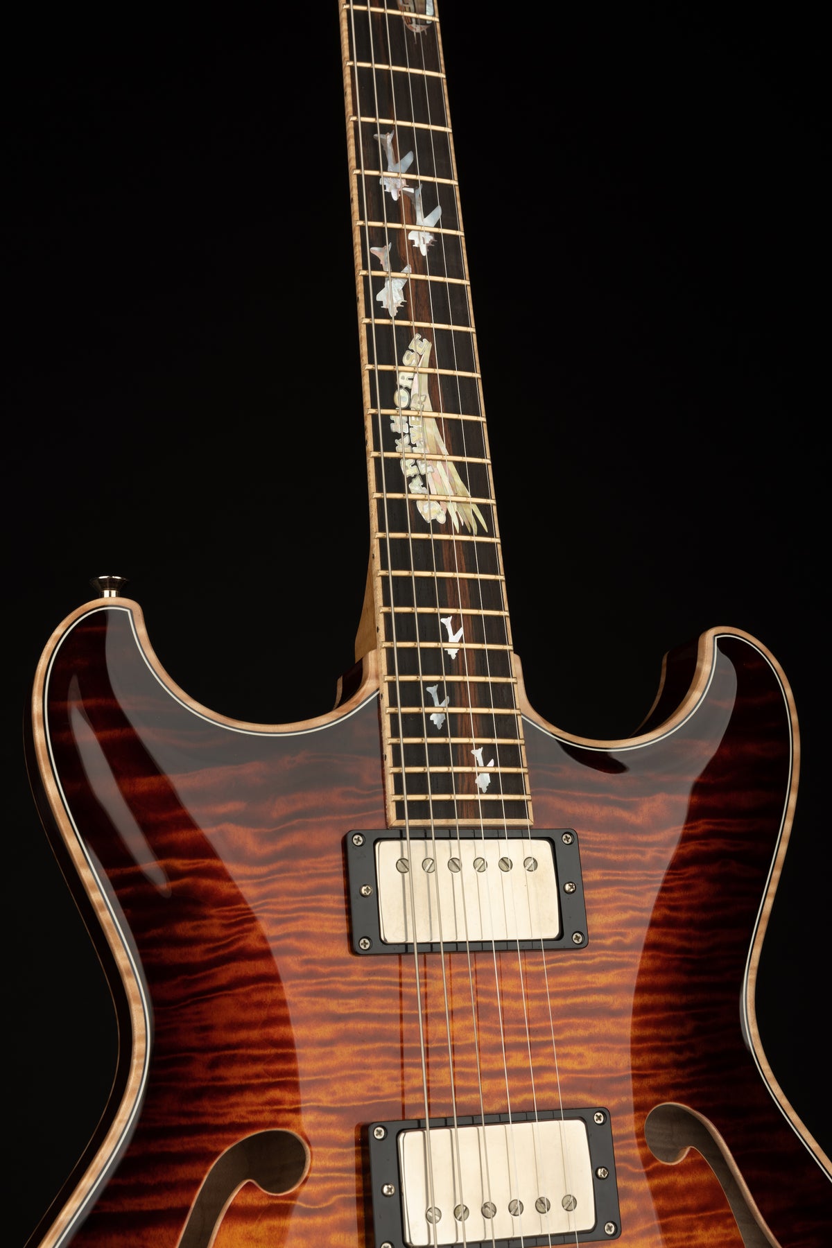Knaggs Influence Creation Sheyenne Aged Scotch to Fire to Black - gloss - Dark Horse Flyer