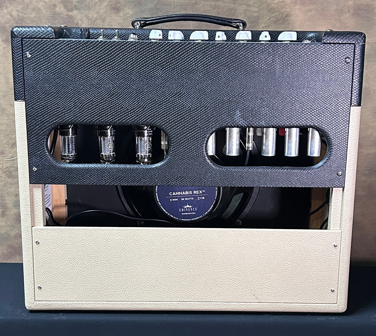Victoria Silver Sonic 1x12