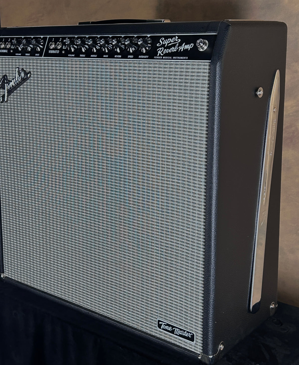 Fender Tone Master Super Reverb 4x10 Black