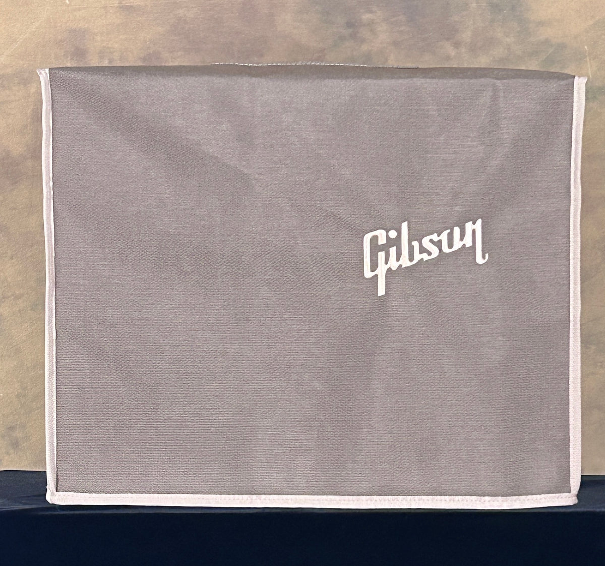 Gibson Falcon 20 1x12 Cream Bronco