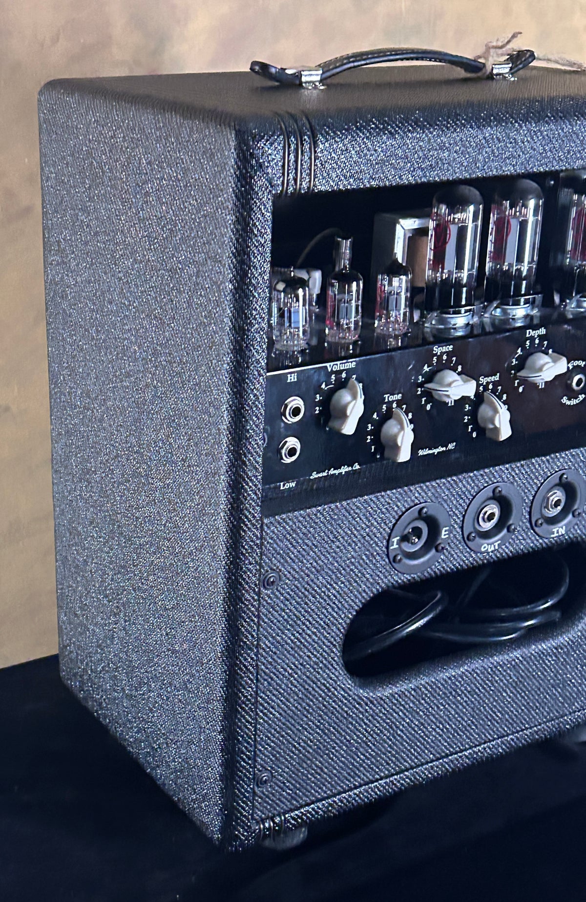 Swart Atomic Space Tone - Black w/ Night Light