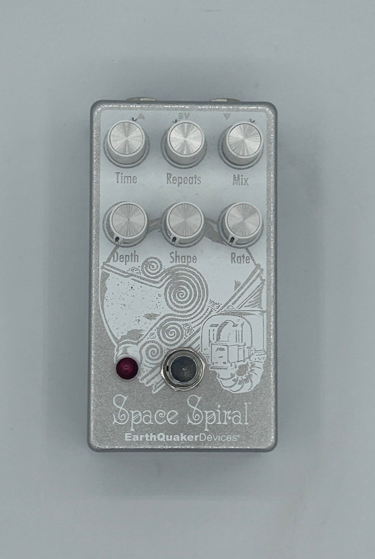 EarthQuaker Devices Space Spiral Modulated Delay Device