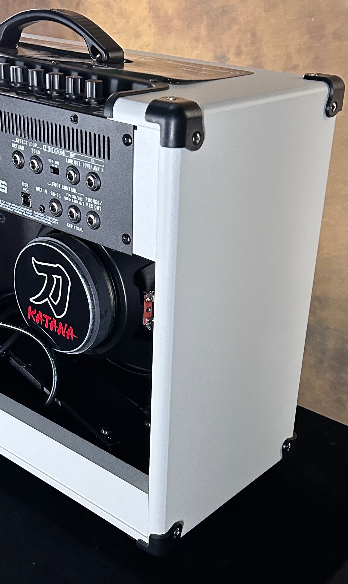 Boss Katana-100 MKII 1x12 White