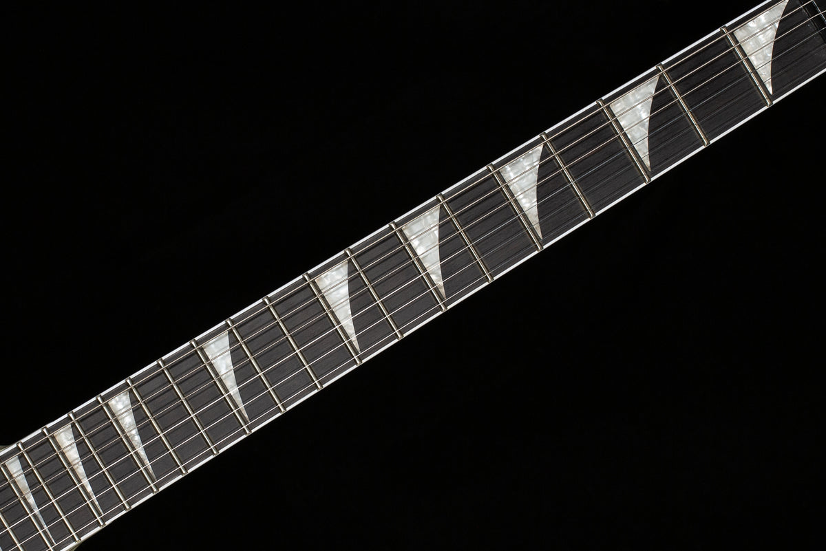 Jackson Pro Series Rhoads RRT-3 Ivory with Black Pinstripes (117)