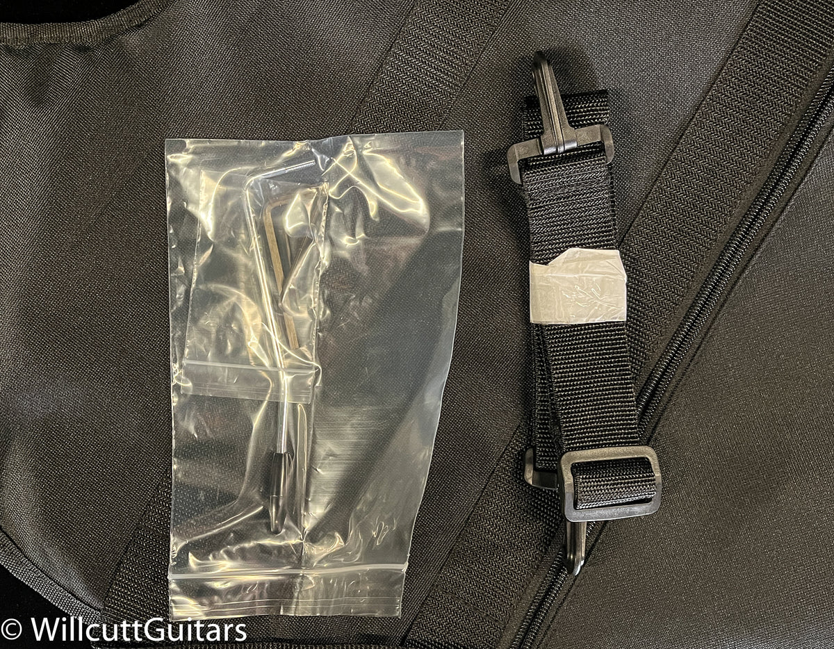 Fender Made in Japan Limited International Color Stratocaster Maple Fingerboard Maui Blue (723)