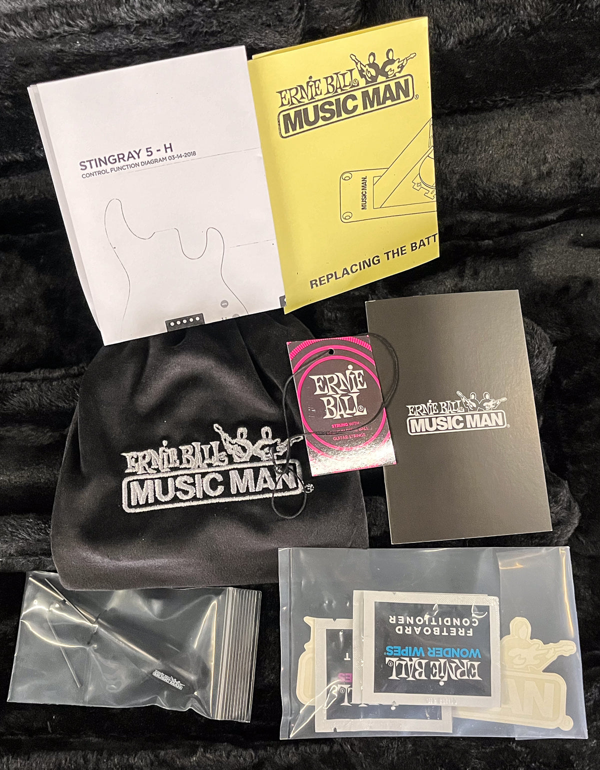 Ernie Ball Music Man StingRay 5 H Special Ocean Sparkle (094)