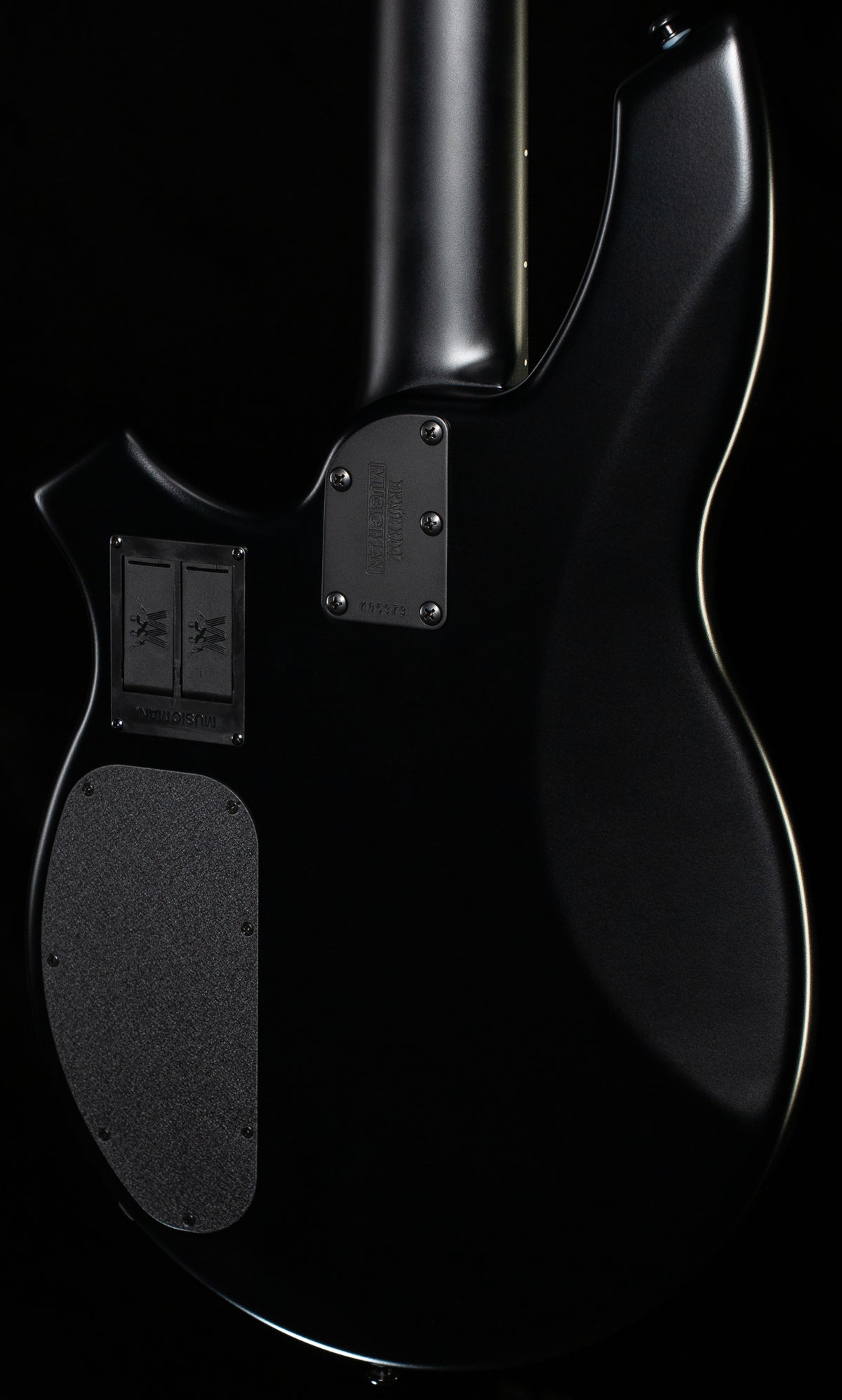 Ernie Ball Music Man Bongo 5 HH Stealth Black (979)