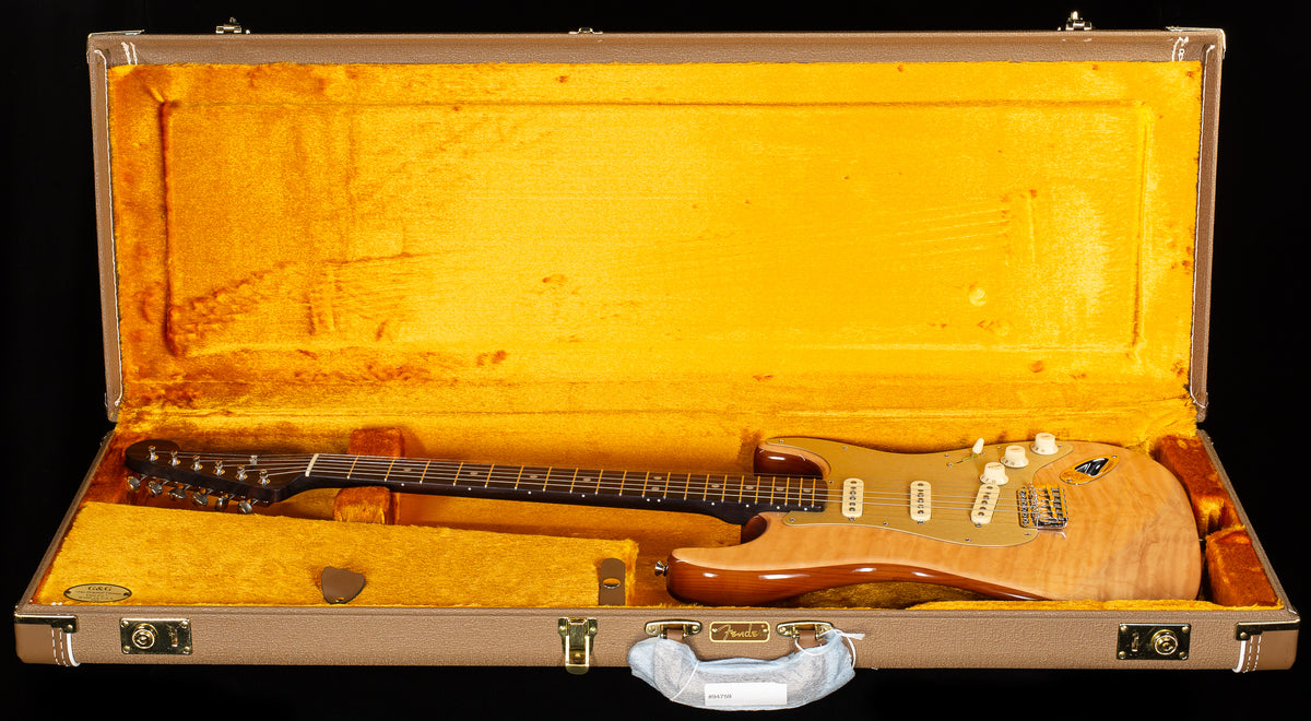 Fender Rarities Quilt Maple Top Stratocaster Rosewood Neck New Old Stock Demo