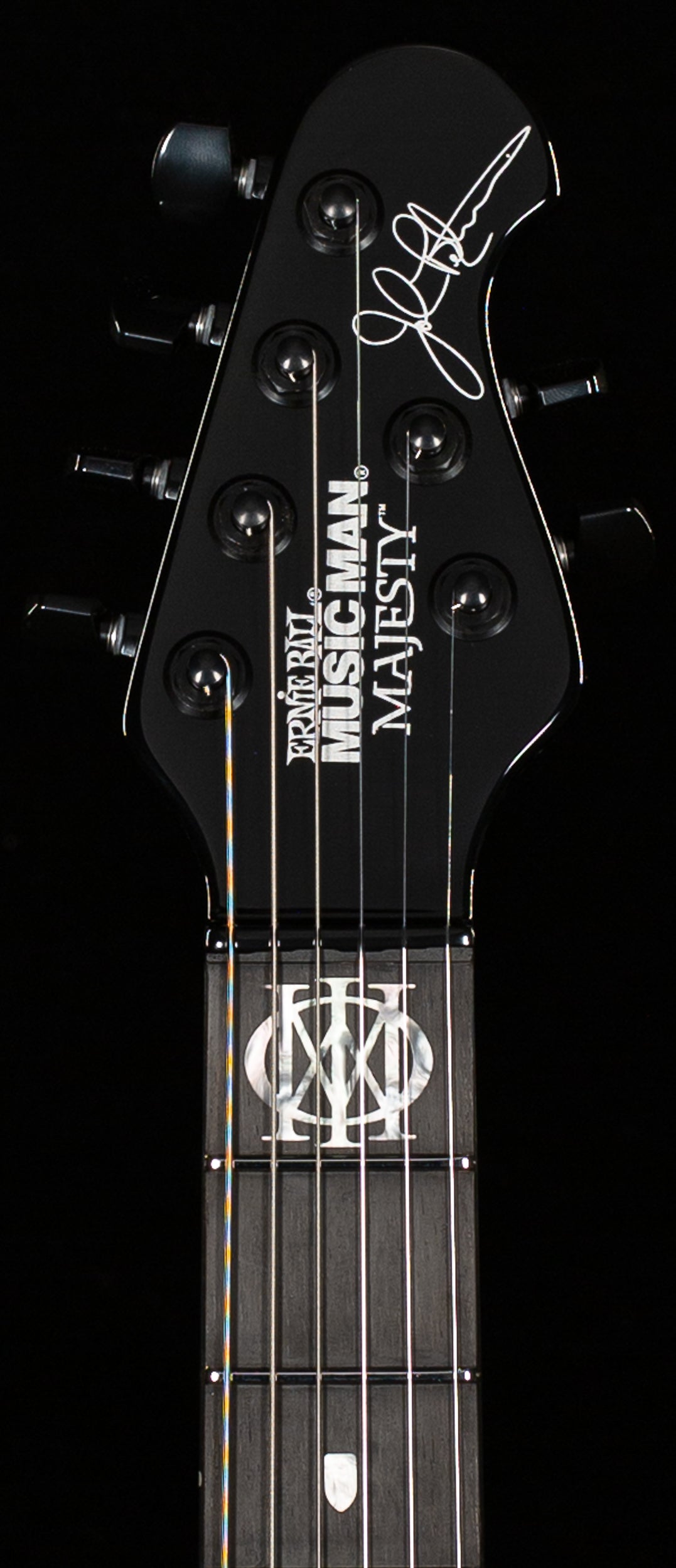 Ernie Ball Music Man Majesty Dark Side (702)