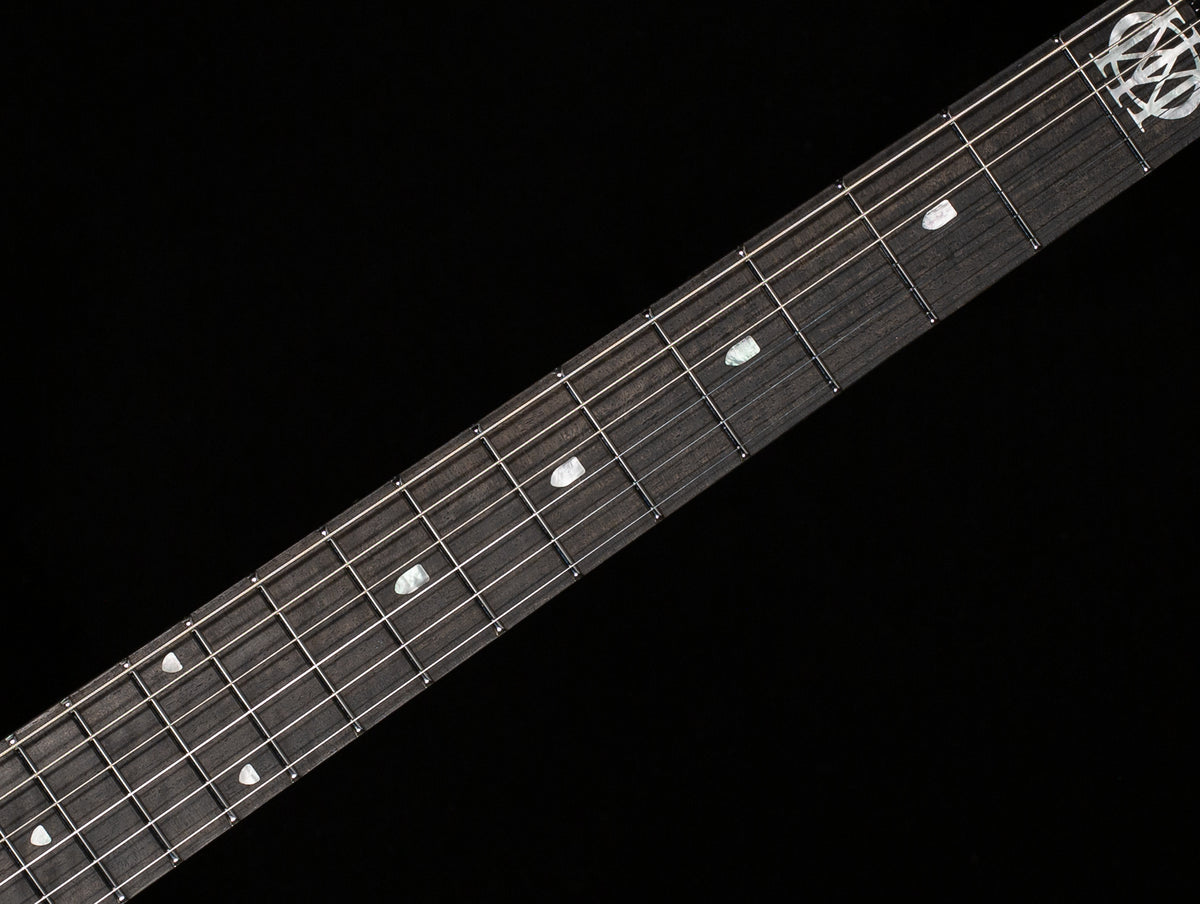 Ernie Ball Music Man Majesty 6 Her Majesty&#39;s Request (744)