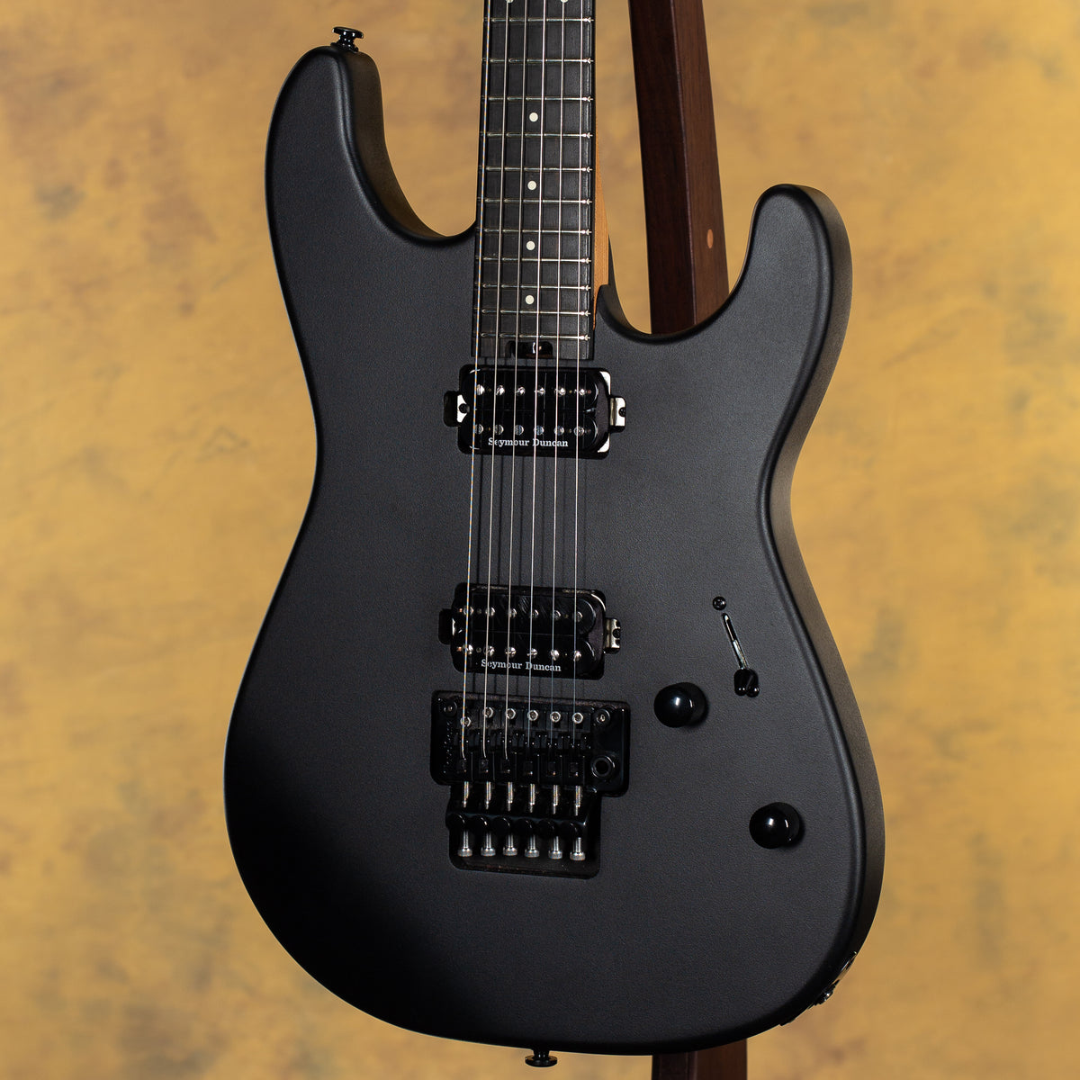 2025 Charvel Pro-Mod Plus San Dimas Style 1 HH FR E Scorched Earth