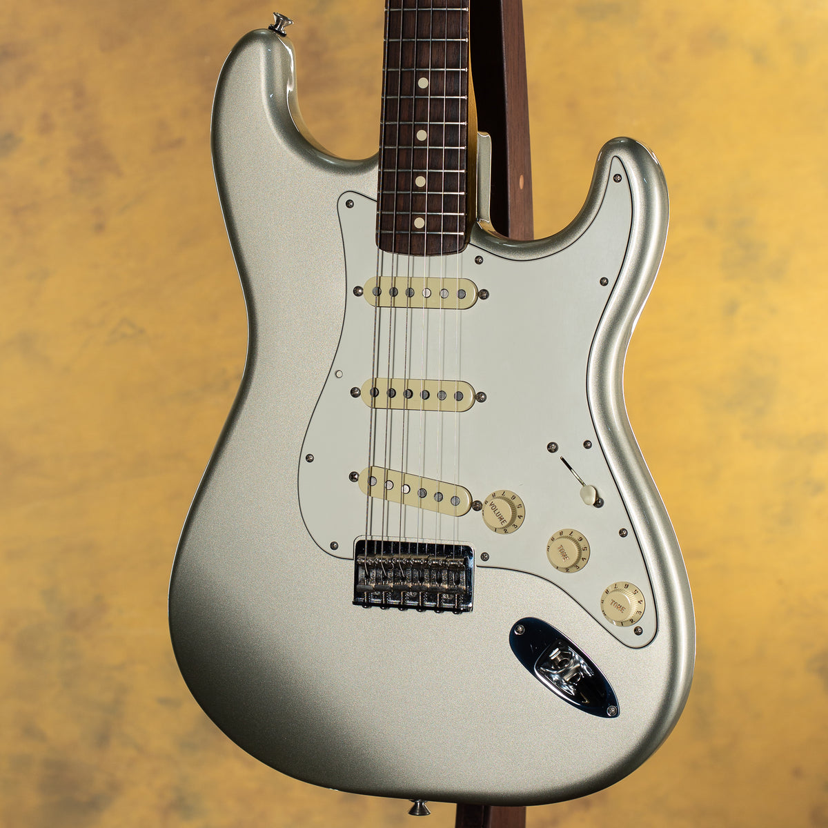 2017 Fender Robert Cray Stratocaster Inca Silver w/ Case