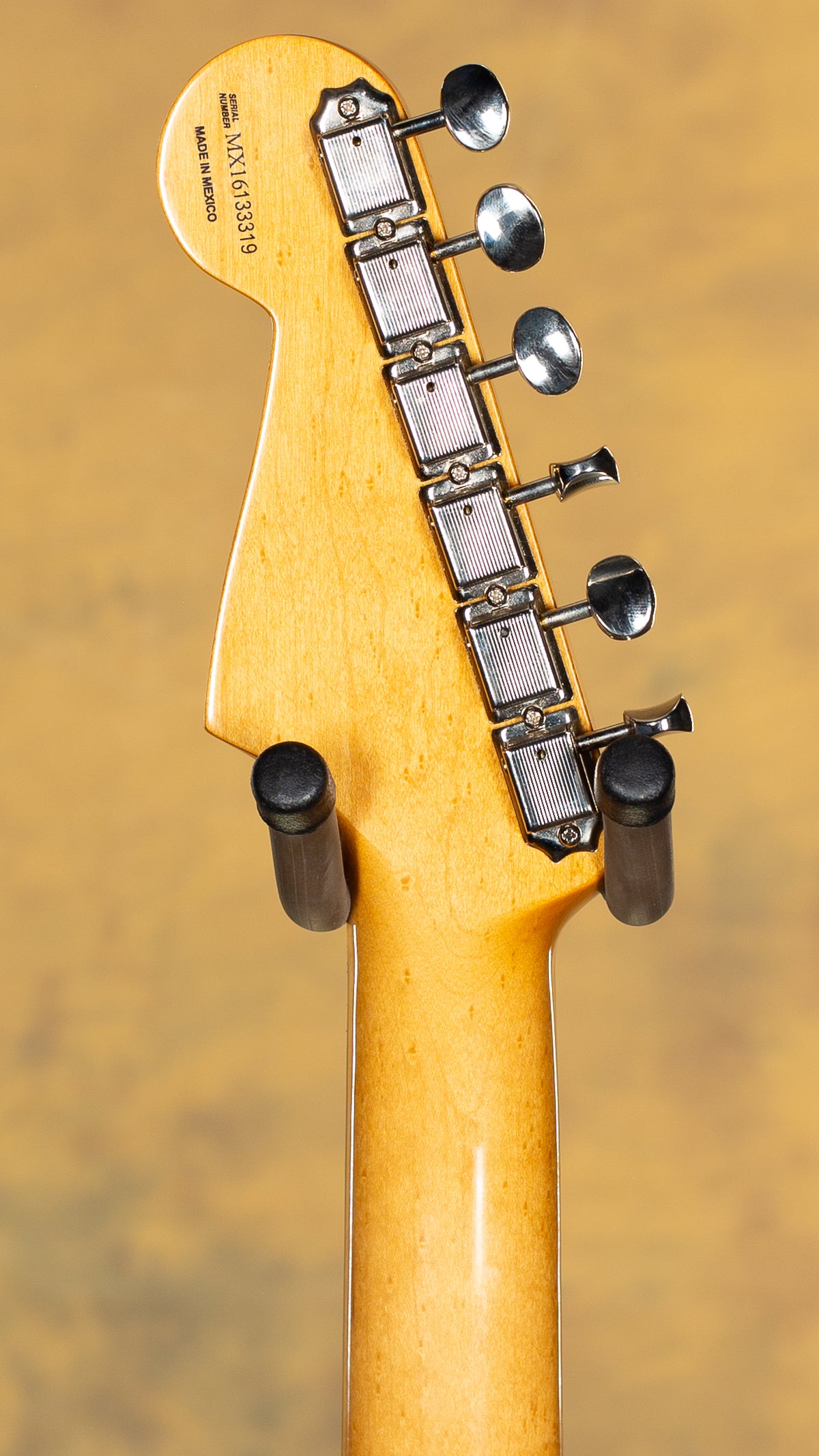 2017 Fender Robert Cray Stratocaster Inca Silver w/ Case