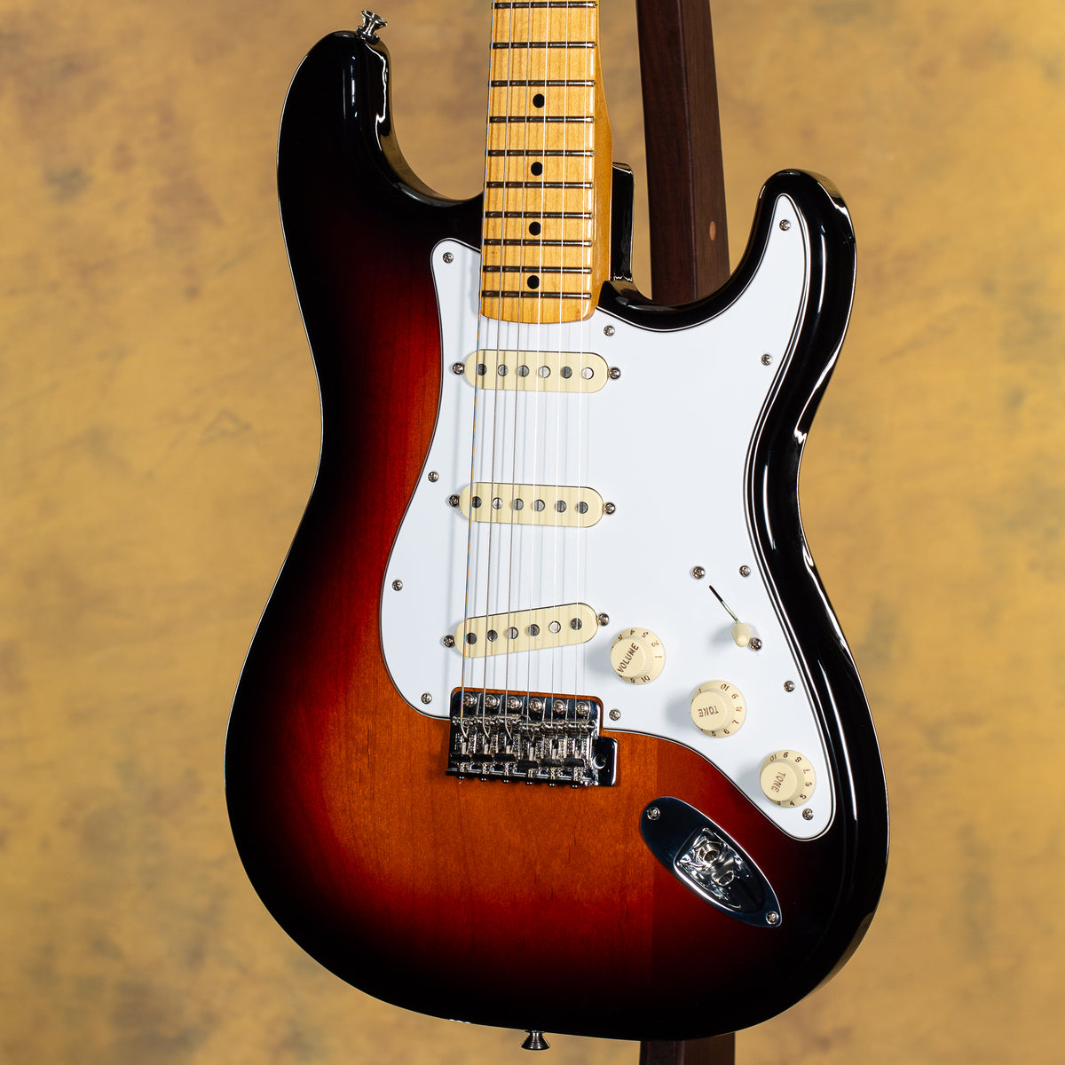 2018 Fender Jimi Hendrix Stratocaster 3-Tone Sunburst