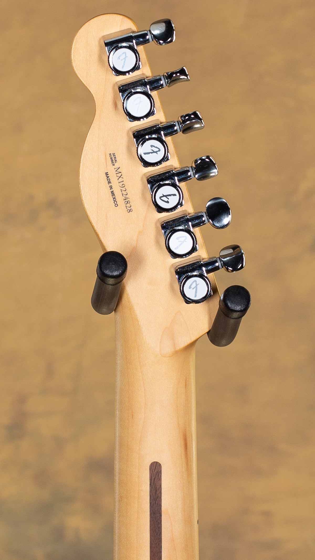 DEMO Fender Deluxe Nashville Telecaster, Maple Fingerboard, 2-Color Sunburst