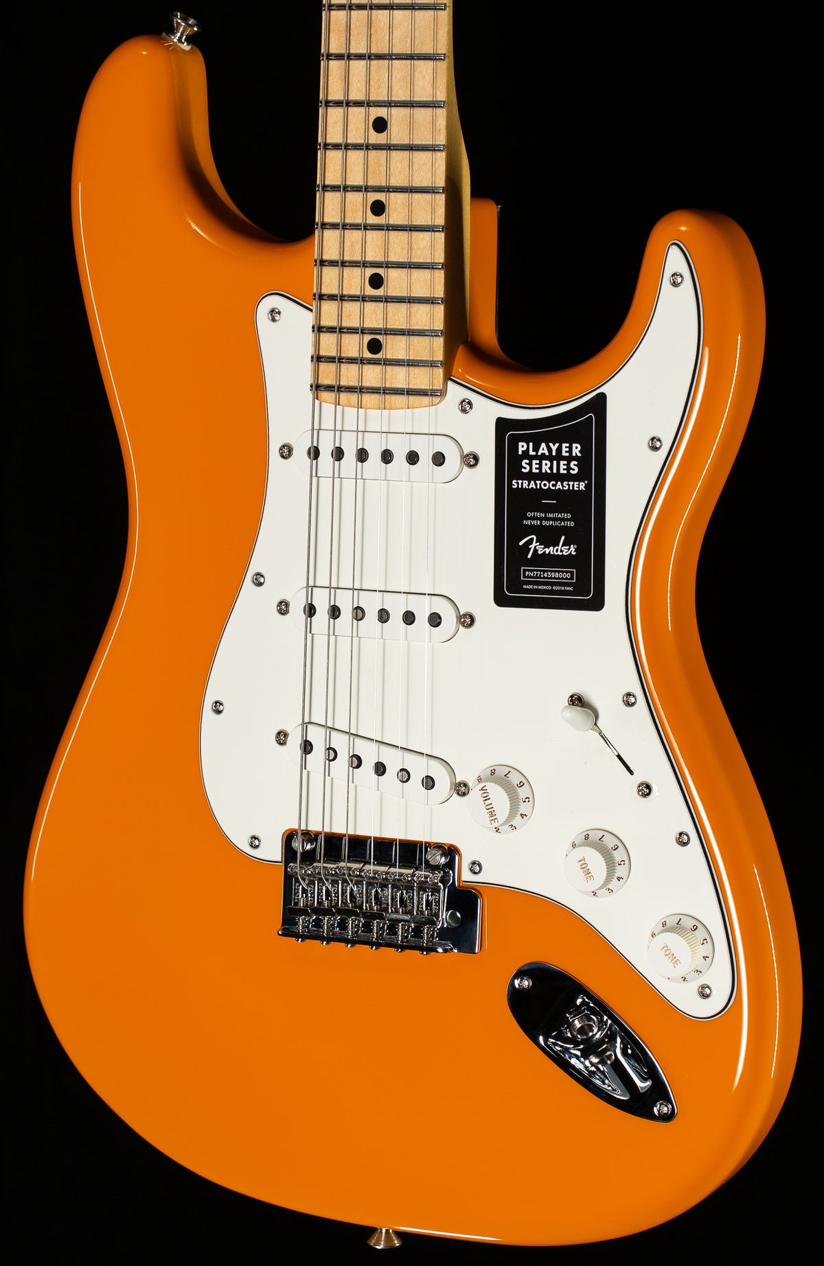 Fender Player Stratocaster Maple Fingerboard Capri Orange (007)