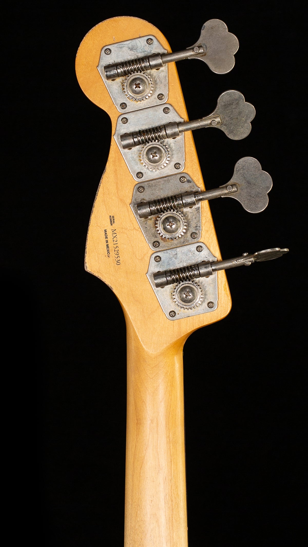 Fender Flea Jazz Bass Rosewood Fingerboard Road Worn Shell Pink Bass Guitar (530)