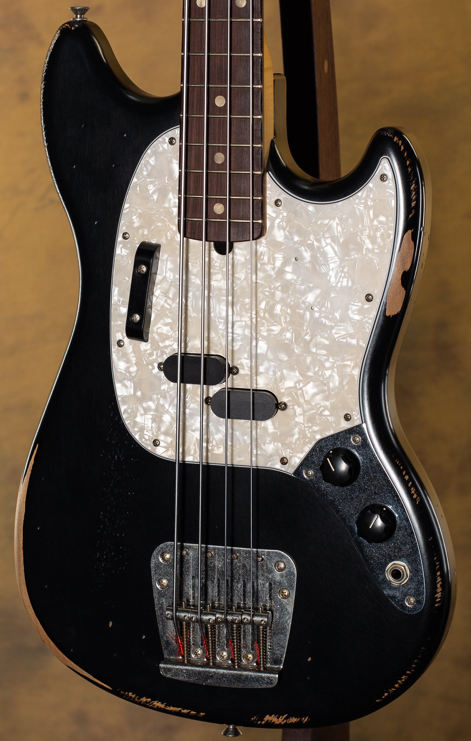 2021 Fender JMJ Road Worn Mustang Bass Black - Willcutt Guitars
