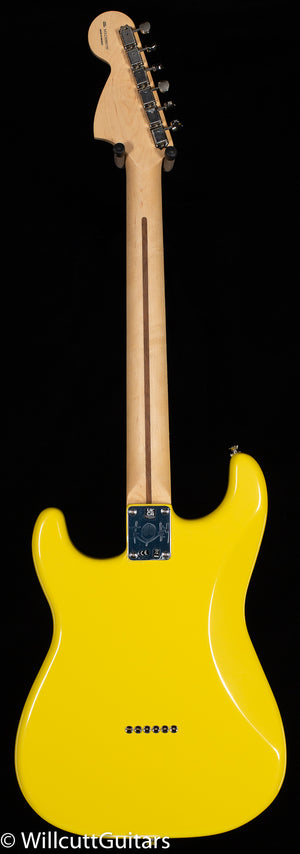 Fender limited Edition Tom Delonge Stratocaster, Rosewood Fingerboard, Graffiti Yellow (199)