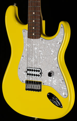 Fender Limited Edition Tom DeLonge Stratocaster Rosewood Fingerboard Graffiti Yellow (228)