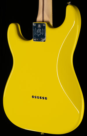 Fender Limited Edition Tom DeLonge Stratocaster Rosewood Fingerboard Graffiti Yellow (228)