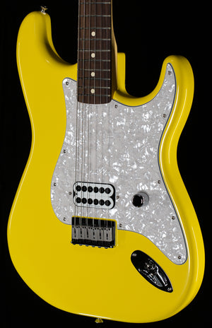 Fender Limited Edition Tom DeLonge Stratocaster Rosewood Fingerboard Graffiti Yellow (686)