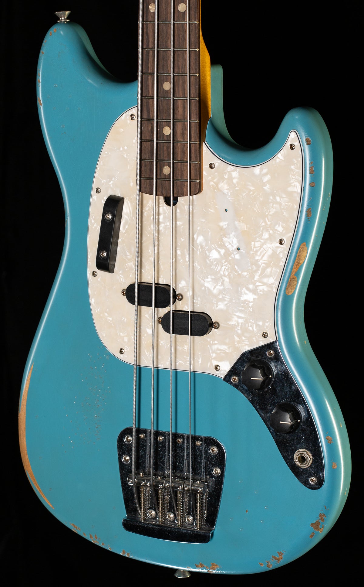 Fender JMJ Road Worn Mustang Bass Rosewood Fingerboard Faded Daphne Blue (404)