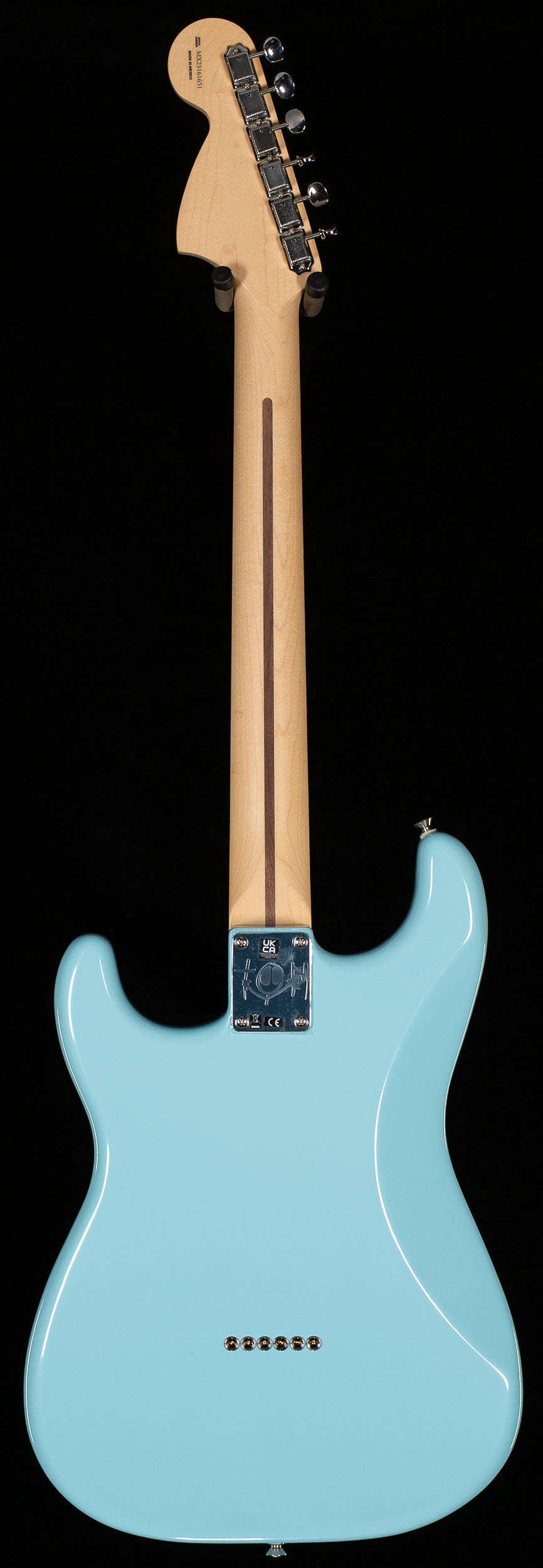 Fender Tom DeLonge Stratocaster Rosewood Fingerboard Daphne Blue (651)