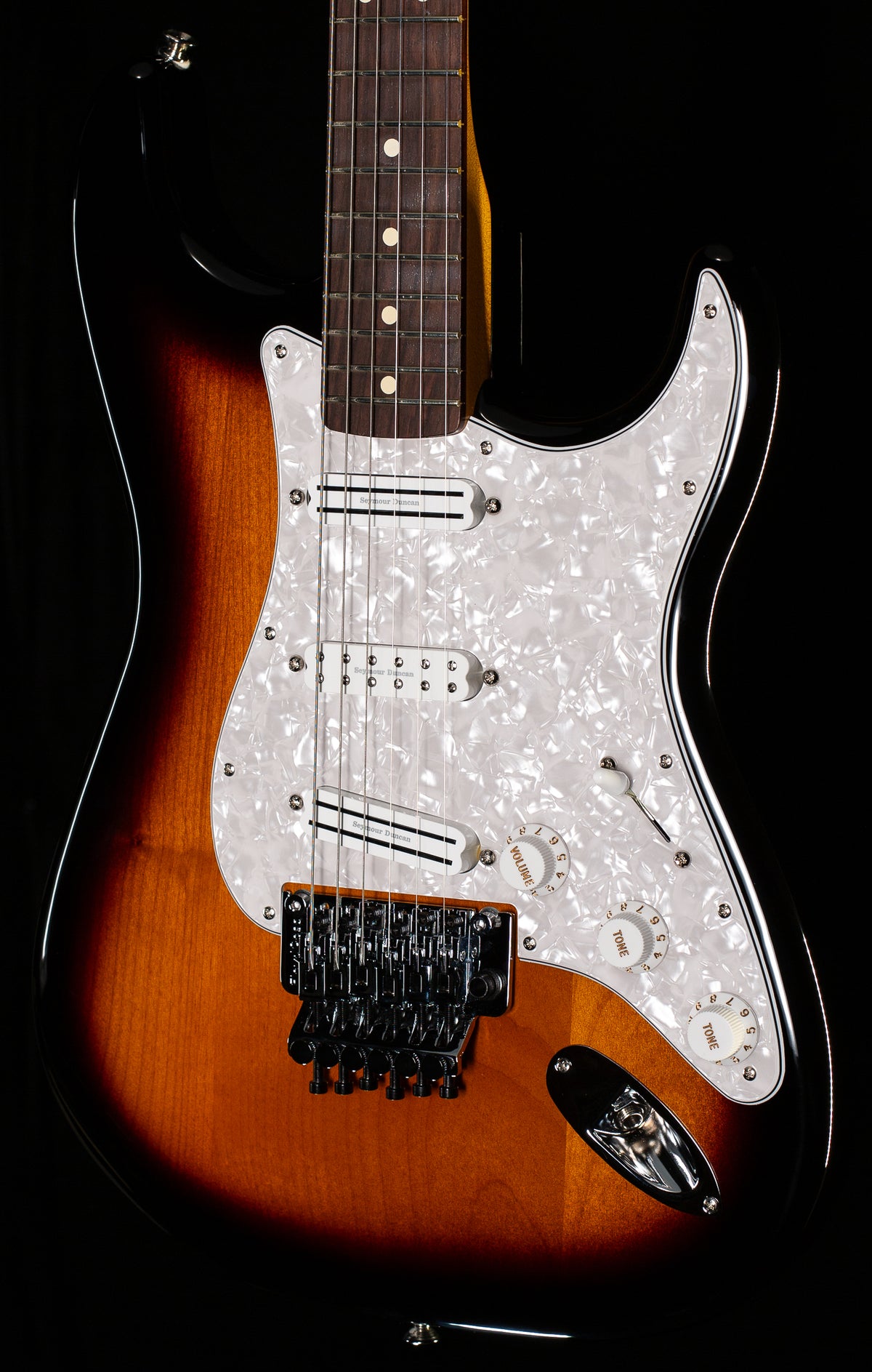 Fender Dave Murray Stratocaster, Rosewood Fingerboard, 2-Color Sunburst (199)