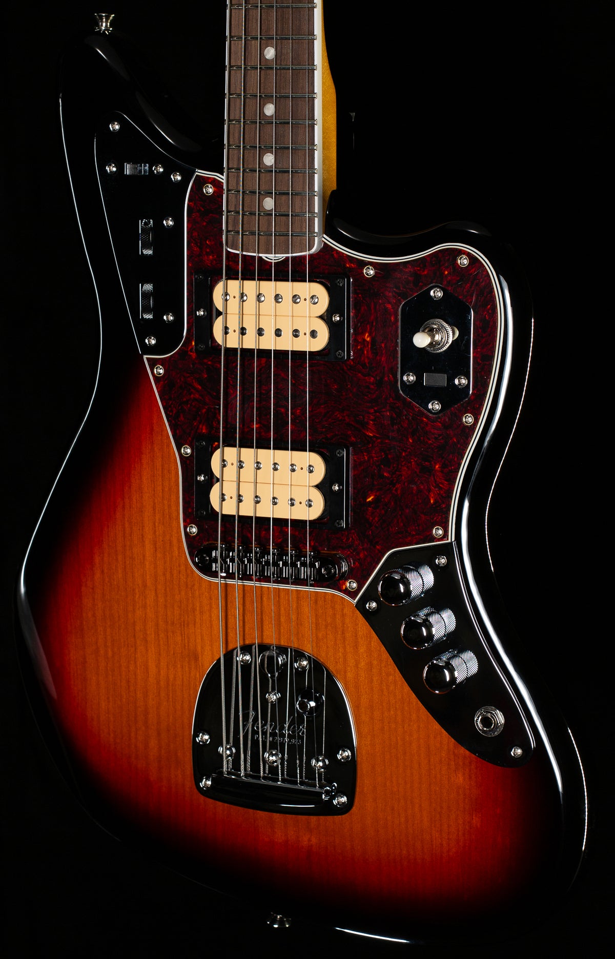Fender Kurt Cobain Jaguar, Rosewood Fingerboard, 3-Color Sunburst (321)