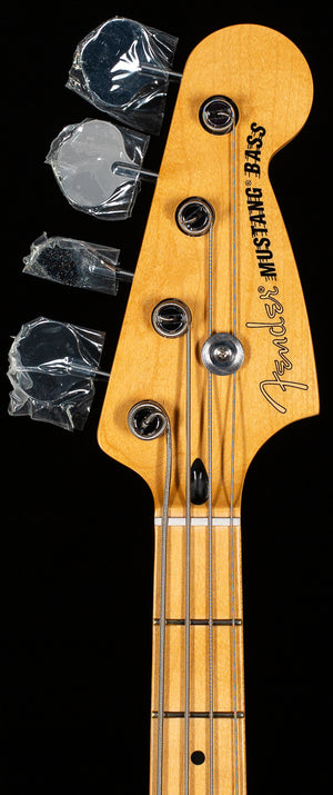 Fender Player II Mustang Bass PJ Maple Fingerboard 3-Color Sunburst (325)