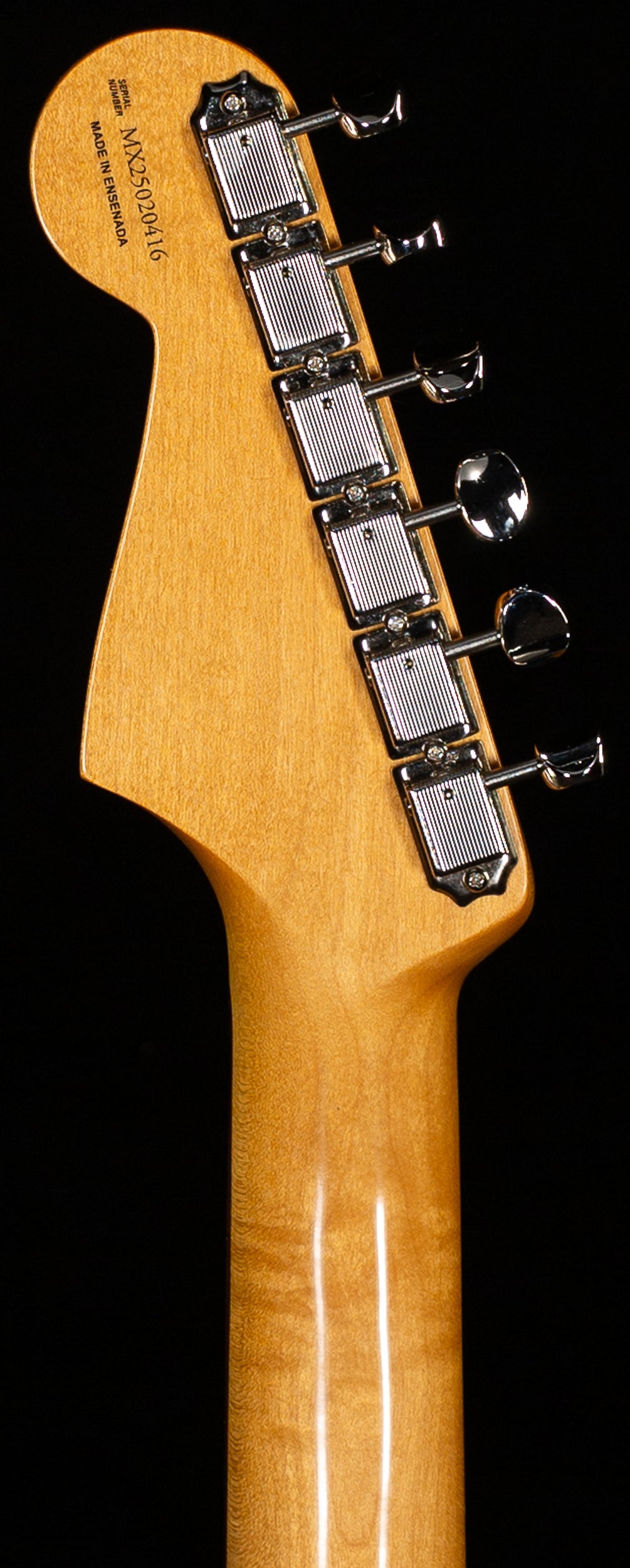 Fender Robert Cray Stratocaster Rosewood Fingerboard 3-Color Sunburst (416)