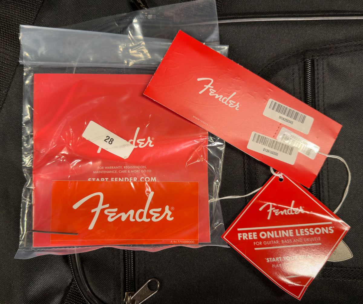 Fender Robert Cray Stratocaster Rosewood Fingerboard 3-Color Sunburst (416)