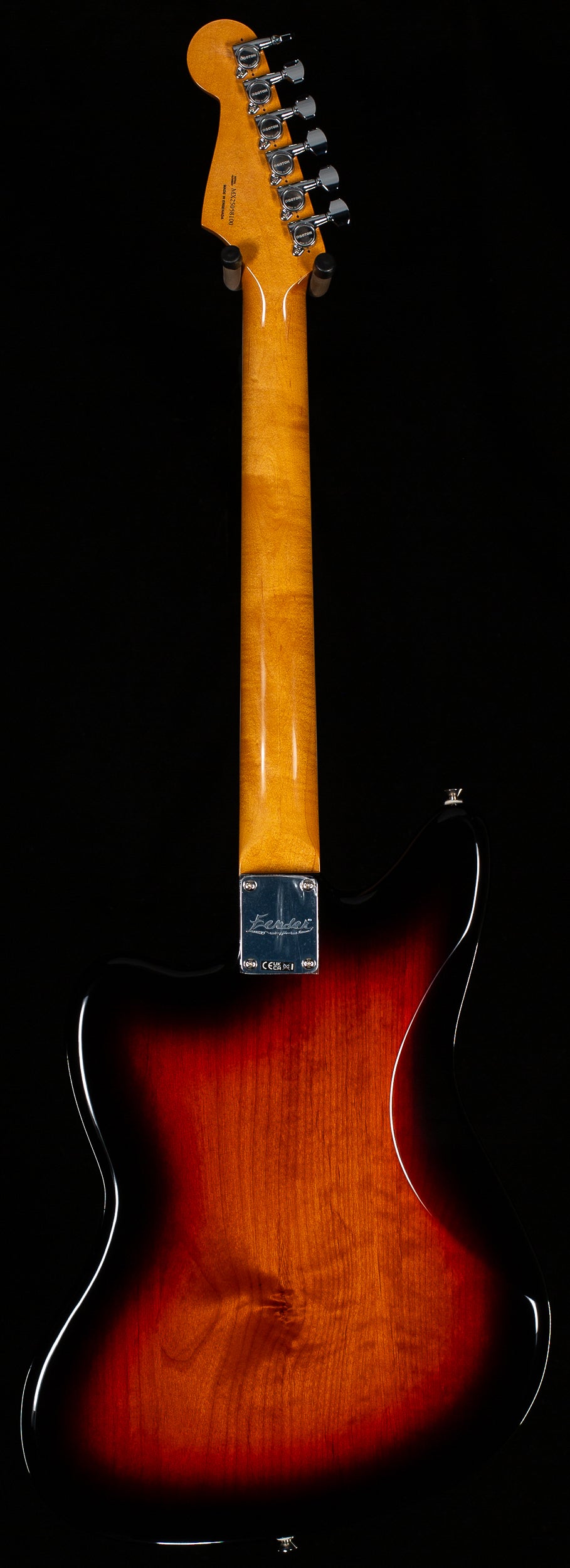 Fender Kurt Cobain Jaguar Rosewood Fingerboard 3-Color Sunburst (100)