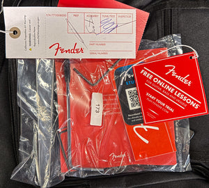 Fender Vintera II '70s Telecaster Deluxe with Tremolo Maple Fingerboard Vintage White (028)