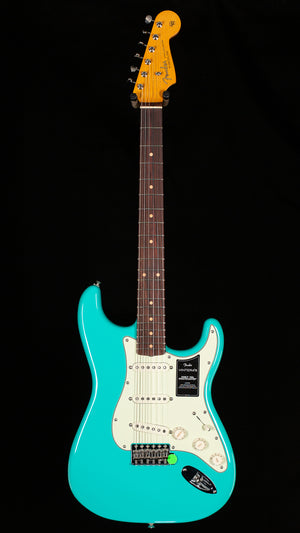 Fender Vintera III Early '60s Stratocaster, Rosewood Fingerboard, Seafoam Green (071)