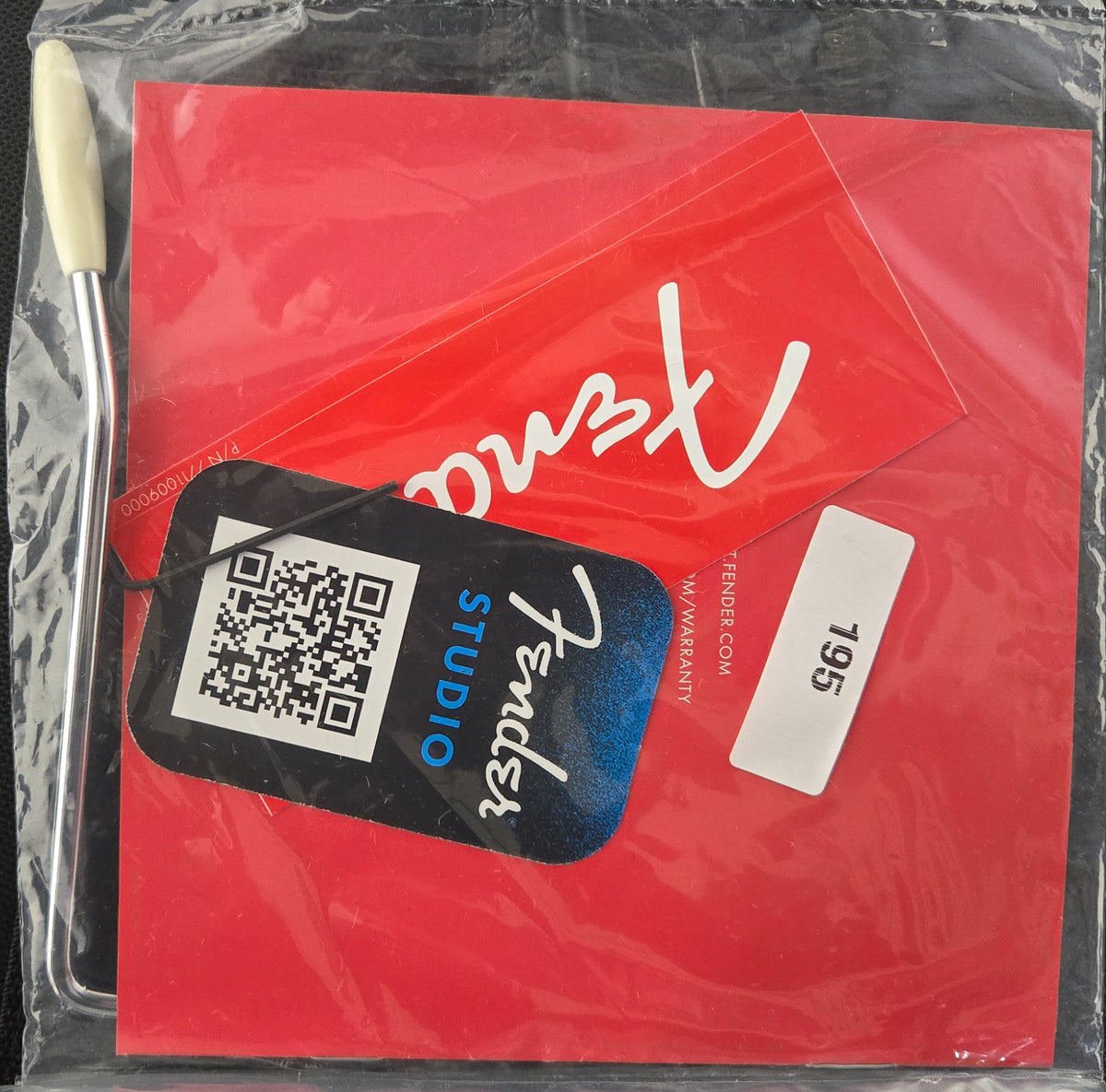 Fender Vintera III Late '60s Stratocaster, Rosewood Fingerboard, 3-Color Sunburst (145)