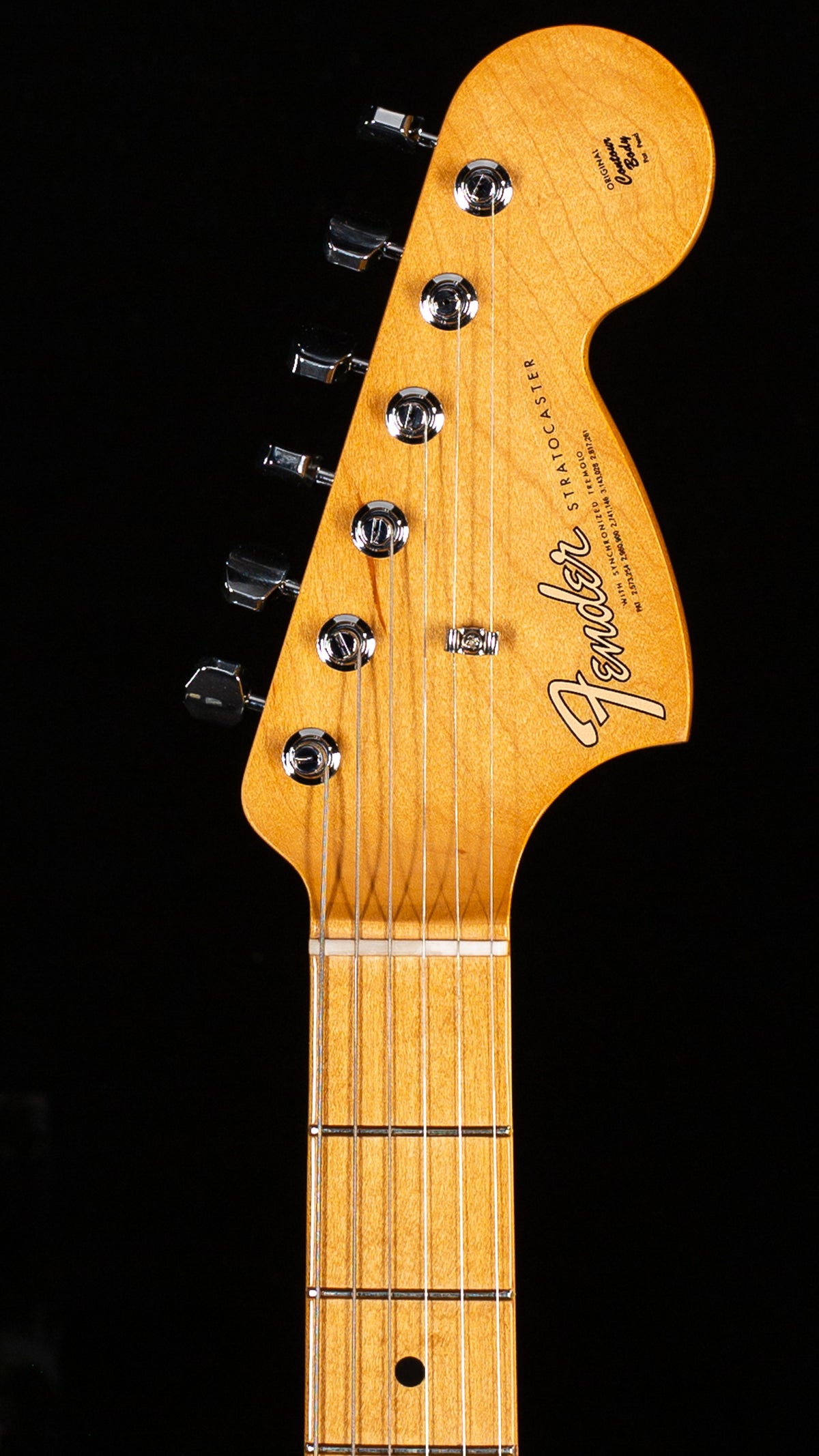 Fender Vintera III Late '60s Stratocaster, Maple Fingerboard, Olympic White (499)