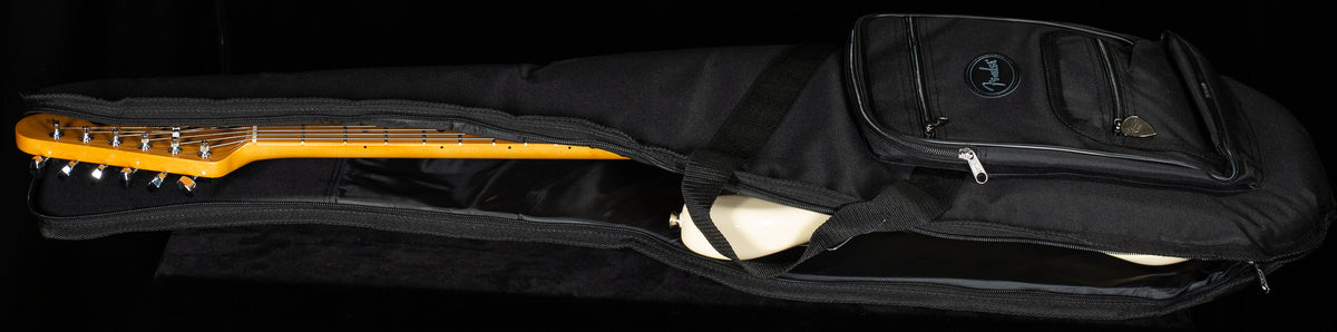 Fender Vintera III Late '60s Stratocaster, Maple Fingerboard, Olympic White (499)